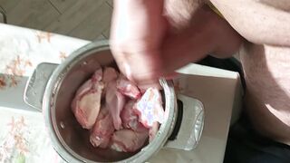 Marinating chicken wings