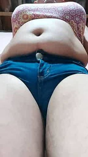 Mostrando minha barriguinha