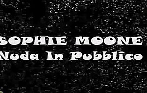 Sophie moone  pussy masurbating