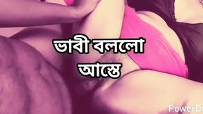 Desi big ass beautiful hot saree sadia bhabi fuck by hasband friend in hotel