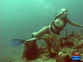Shameless nude girl under water