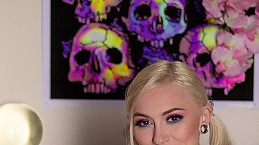 Blonde Chloe Temple Can’t Get Enough Of Bryan Gozzling's Rough Fucking