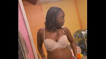 Female Rapper Exposed