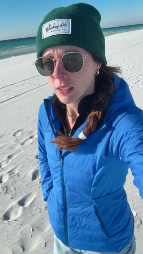 Walking on the Beach Calls for a Quick Orgasm!