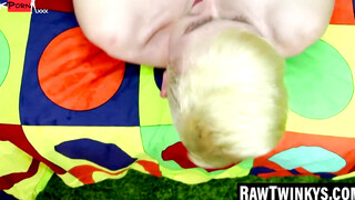 Raw Twinks Ass-Fucking Action in Hot Threesome