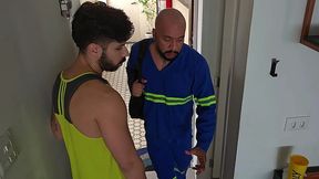 tecnico veio olhar minha internet e me socou o cabo.