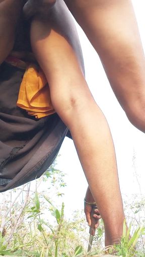 Hot bhabhi fuck with yellow saree desi doggy style sex video   Clip 1