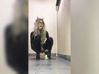 The vinyl catsuit looks great on me, especially when it covers all the areas I must teach my booty