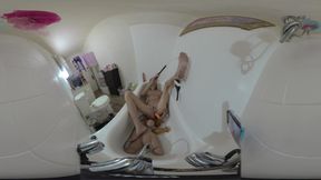 Lizzy Yum VR September 2025 Solo Bathing Dilating Masturbating #45