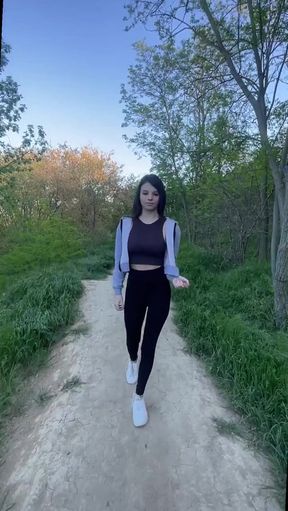 Outdoor big-titted babe bounces her boobs