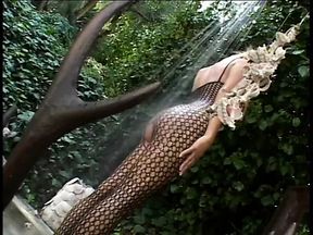 Model rides horny stud&#039;s hard cock with her tight ass