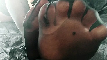 foot fetish sexy nylon feet (Arya Grander)