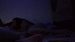 a mi espectacular amante le gusta despertar en la madrugada a follar y tengo que complacerla...