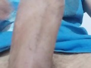 Masturbándome mi jefa me descubre