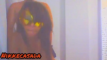 Na live fudendo com uma loirinha e uma morena