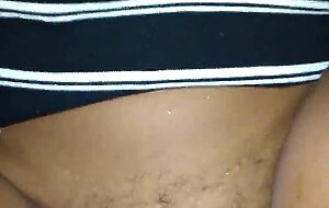 Lunna vaz enjoys a lot and squirts on lucao's roll pov