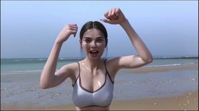 A Relaxing Handjob by Mom's Friend Julie in Beach