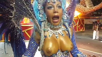 paulina reis com peit&otilde_es no carnaval rio de janeiro - musa do unidos de bangu