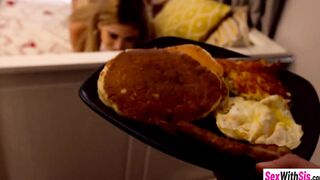 Beauty eighteen Jane Wilde tried pancake but she wanted to try a