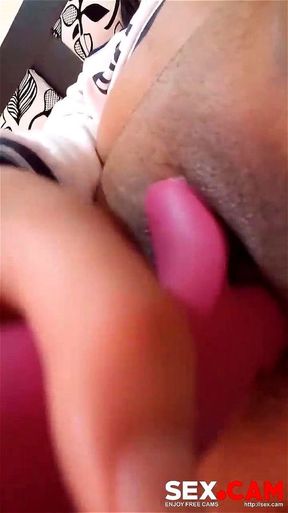 Student plays her Pussy after classes