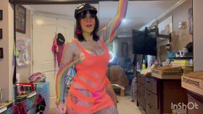 Big Toys Are More Fun with Suzy Wylde