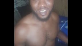 Armpit fetish lover and big muscle chest twerking