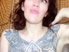 Brunette Solo Webcam Masturbation