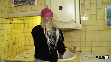 Naive blonde, Shana got into a stranger's car and ended up having a wild threesome