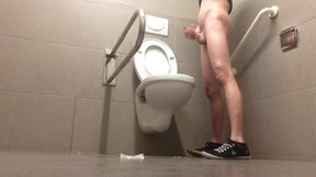 Fag Man Doing Messy Things In Public Wc!