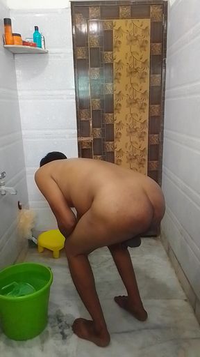 Nude showing shamelessly masturbate.