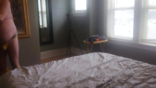 Glade hjemmelavede optagelser af modne amatør buttede fyre olieret til intens røvknepning