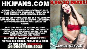 Kinkyjo gets huge fist and anal dildo in her ass