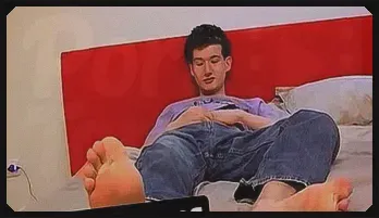 Twink Strokes Cock & Shows Toes in Hot Solo Scene