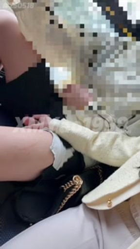 No.250518 Jerking off on the bus