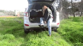 An unsuccessful walk in slippers MP4