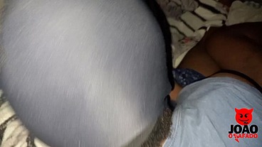 Casal novinhos acordou para transar