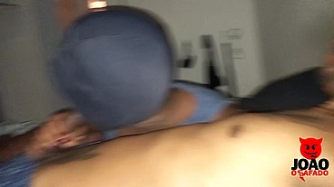 Casal novinhos acordou para transar