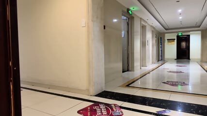 Manipulate toys stuck to the wall