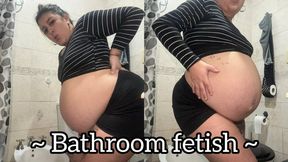 Desperate for the bathroom + Bathroom fetish