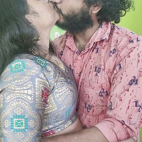 Vaishnavy hot saree navel hole lick and suck by Sharun Raj, Navel lick romance in saree with hot boobs press and lip lock