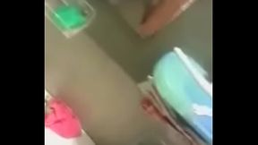 Se graba lo rica que esta para su novio