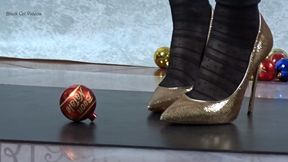 xmas crushing featuring Alice