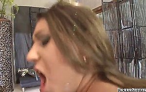 Roudn assed Linda Ray loves butt fucking