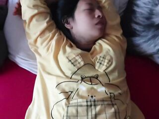 This Chab rubbed my clitoris and gave me a hawt creampie