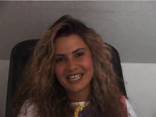 Marvelous bushy haired honey masturbating in solo clip