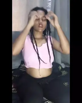 Tia India uses her dildo to have an orgasm