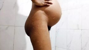 Desi Pregnant Teen Bathing