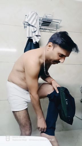 Enjoy morning bath and excercise with stepdaddy nude position