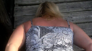 Clip anal POV cu o curvă blondă americană, MILF, futută în anus