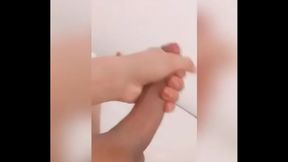Gifted Young 18+ Novinho Enjoys Hot Masturbating Session